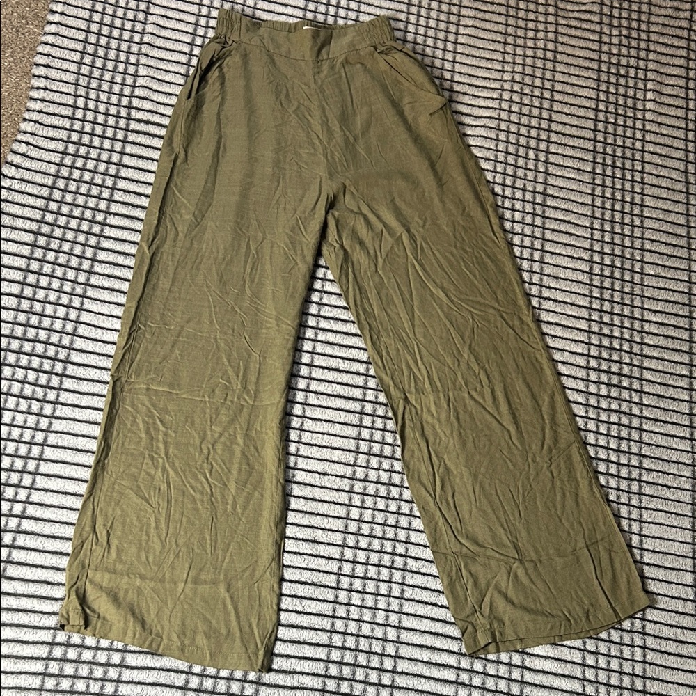 Women’s New Olive Wide-Leg Dress Pants  (S)